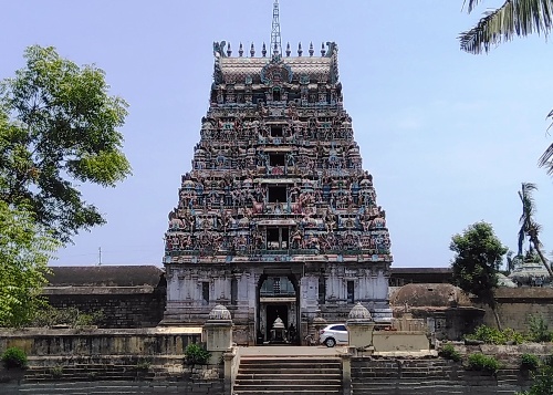 Tirupugalur Varthameeswaram Gopuram
